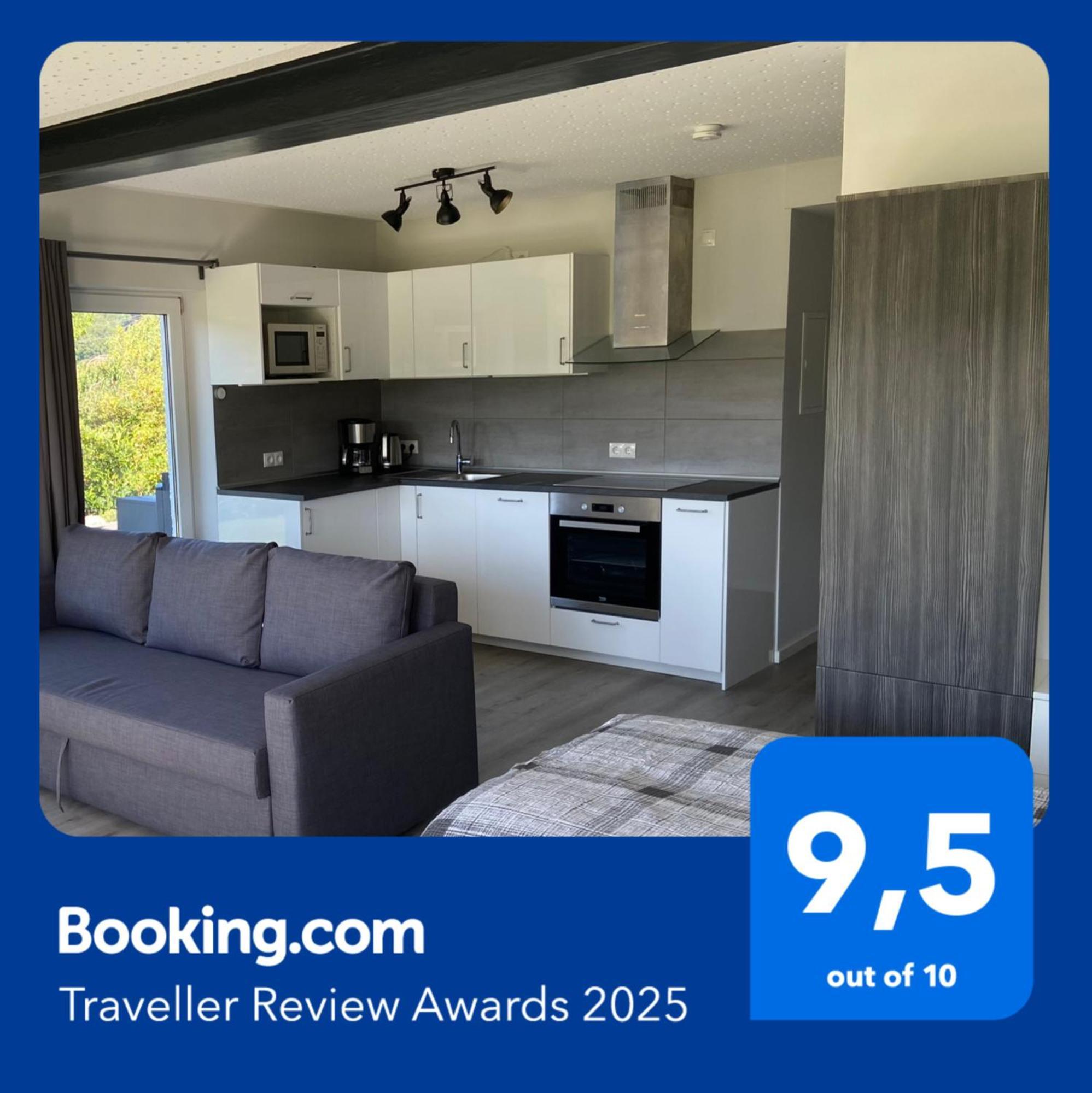 אדנאו Kallenhard View Apartments מראה חיצוני תמונה